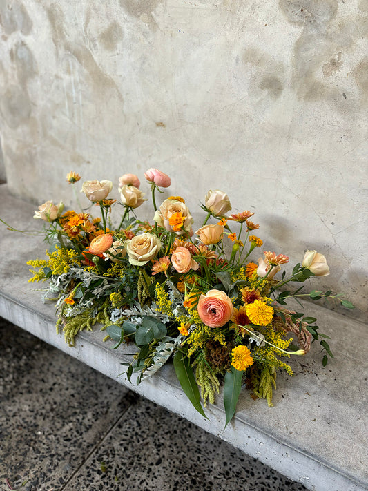Grateful Table Centerpiece & Bouquet